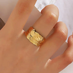 Feathered Ring