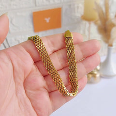 Gleaming Bracelet
