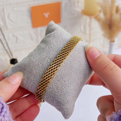 Gleaming Bracelet