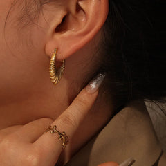 Leaf Hoops