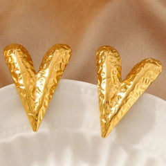 V Hoops