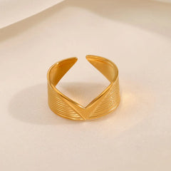 Chevron Ring