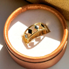 Rhombus Ring