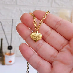 Violet Necklace