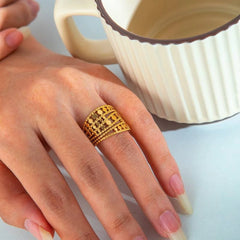 Vivid Ring