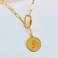 Glory Necklace