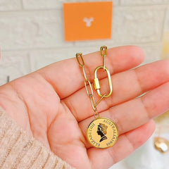 Glory Necklace