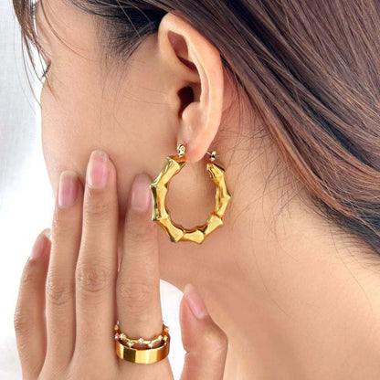 Chic Hoops