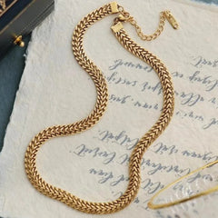 Choker Necklace