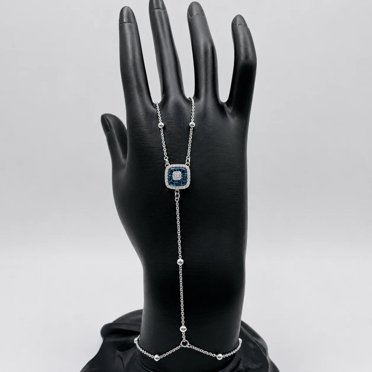 Mesa Hand Chain