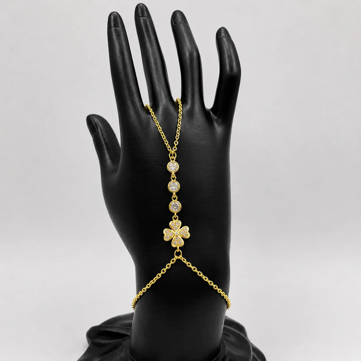 Kiss Hand Chain