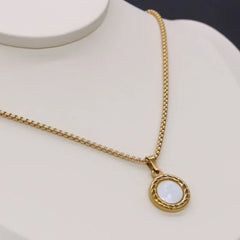 Rotate Necklace