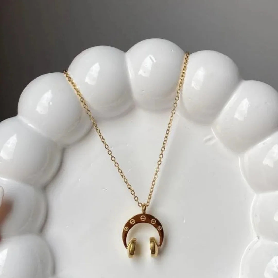 Glowing Necklace