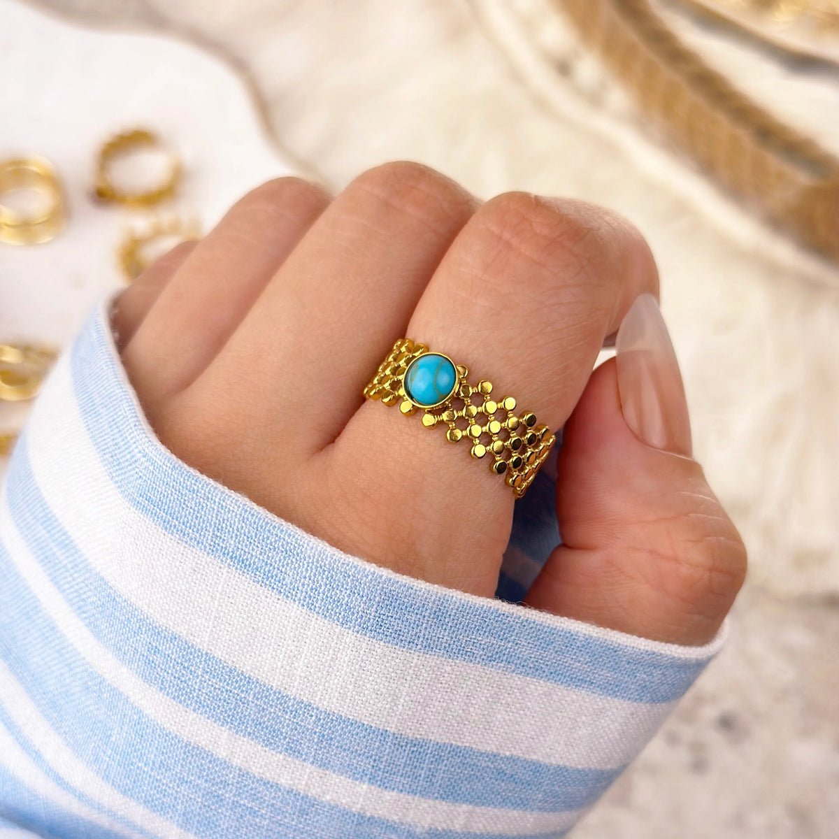 Luster Ring