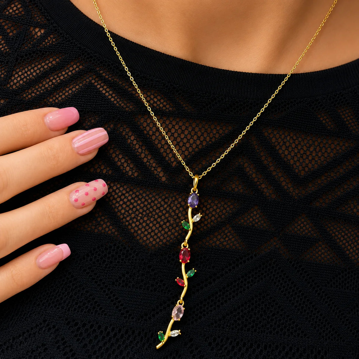 Amour Necklace