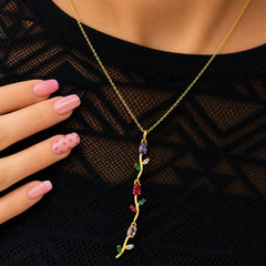 Amour Necklace
